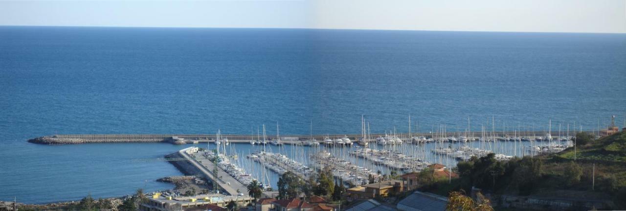 Villa Del Mare Ligure Elvezia Santo Stefano al Mare Kültér fotó